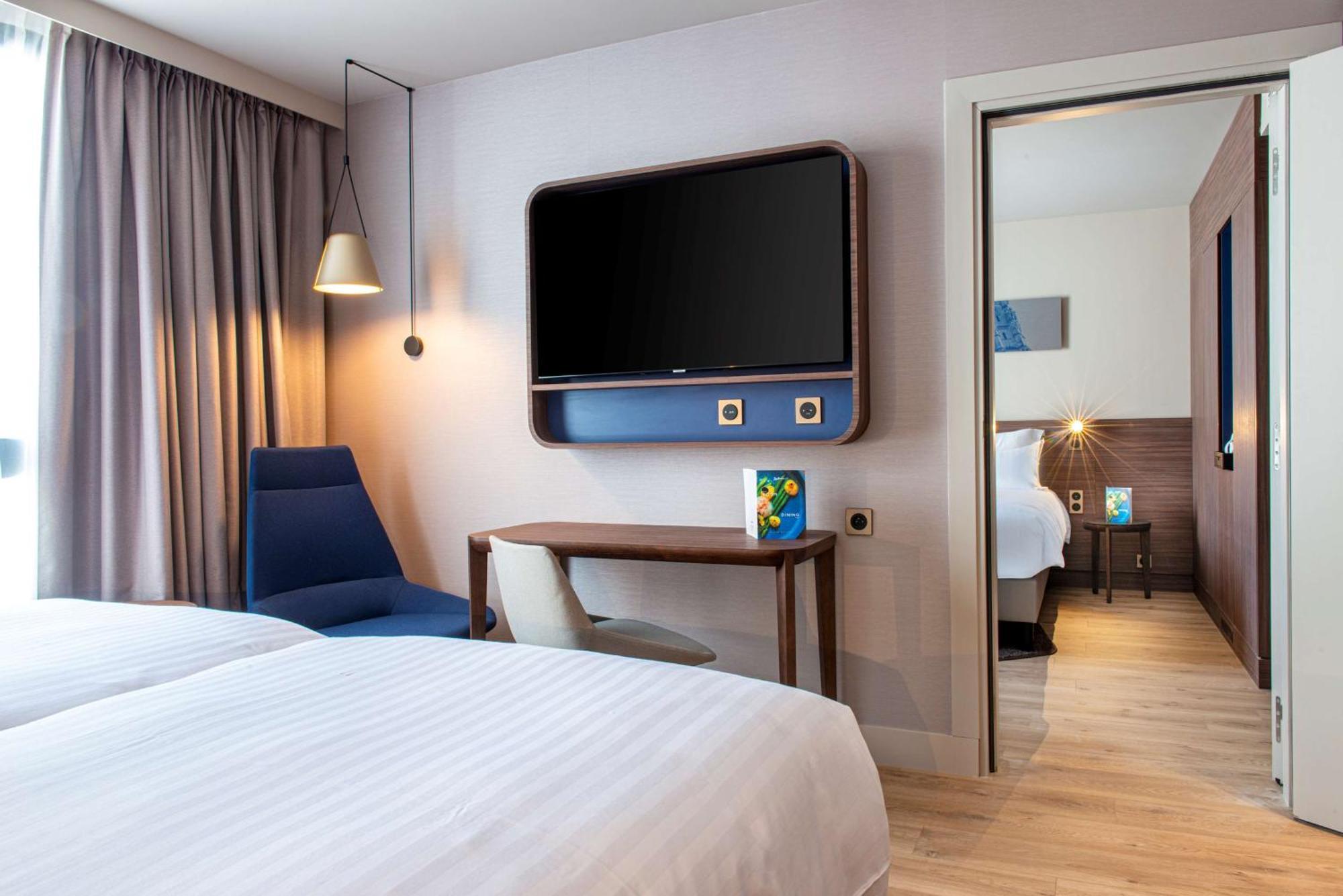 เรดิสัน บลู โฮเทล รูอ็อง ซองทร์ Hotel รูออง ภายนอก รูปภาพ